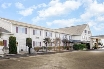 Super 8 by Wyndham St. Ignace