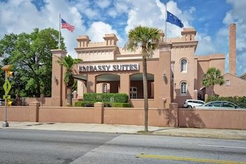 Embassy Suites Charleston Historic Charleston