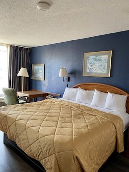 Motel 6 Marianna, FL