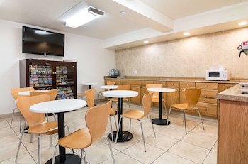Motel 6 Tampa - Fairgrounds