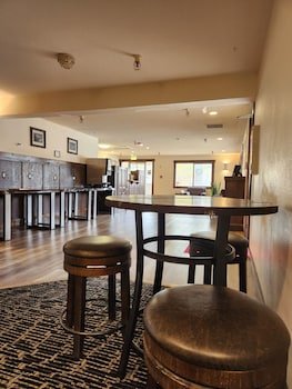 Luxury Inn and Suites
