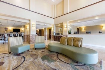 The Oaks Hotel