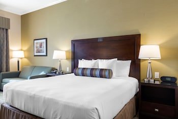 The Oaks Hotel
