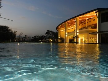 Gulmohar Greens Golf & Country Club
