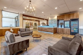 The Grand Williston Hotel & Conference Center