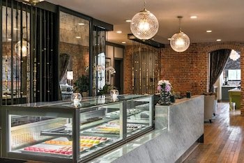The Charmant Hotel
