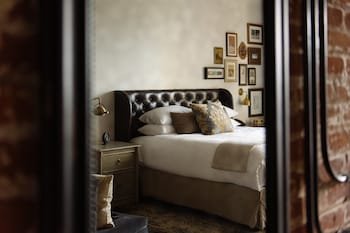 The Charmant Hotel