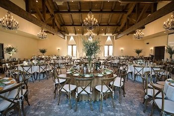 Europa Village Wineries & Resort