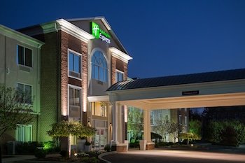 Holiday Inn Express & Suites Youngstown North (Warren/Niles)
