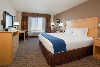 Holiday Inn Express & Suites Salt Lake City West Valley