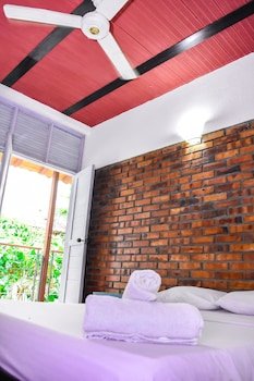 Aluna Casa y Cafe