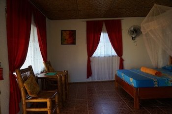 Pintuyan Dive Resort