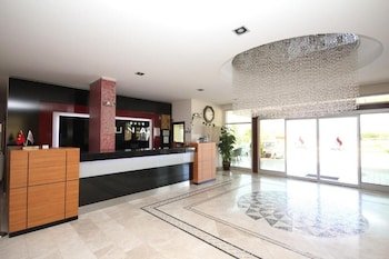 Tuna Otel