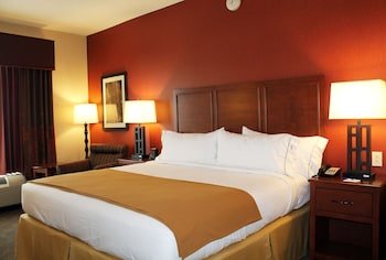 Holiday Inn Express & Suites Paducah West