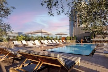 Fairmont Century Plaza Hotel