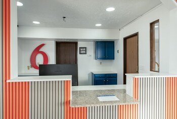 Econo Lodge Limon