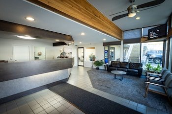 Siesta Suites Kelowna