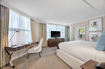 Marco Beach Ocean Resort
