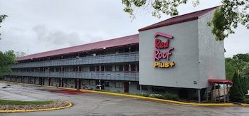 Red Roof PLUS+ Pittsburgh East - Monroeville