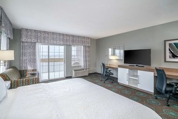 Hampton Inn & Suites Chincoteague Waterfront