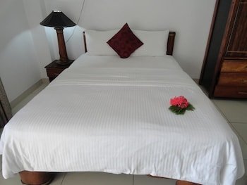 Wailoaloa Seascape Hotel Pte Ltd