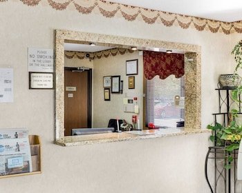 Econo Lodge
