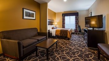Best Western Plus Kenedy Inn