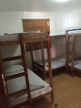 Lola's Lodge