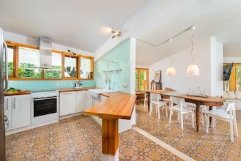 Villa Ixia