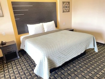 Homegate Inn & Suites