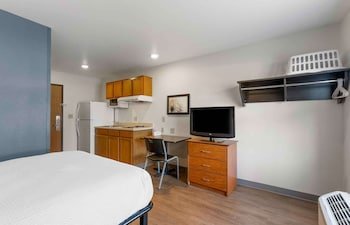 Extended Stay America Select Suites Lakeland