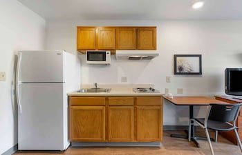 Extended Stay America Select Suites Lakeland