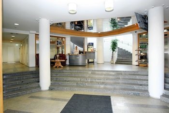 Center Hotel