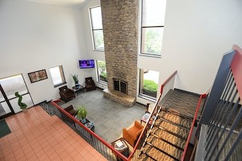 Red Roof Inn & Suites Lexington - Hamburg