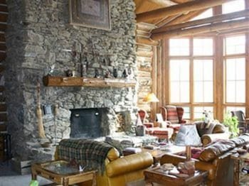 Wildberry Lodge