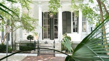 Melrose Mansion