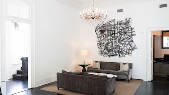 Melrose Mansion