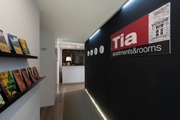 Tia Apartments And Rooms