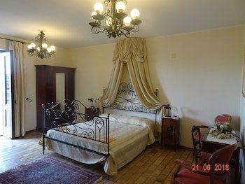 Il Castello di Altomonte