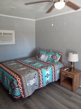 Cedar Falls Lodge