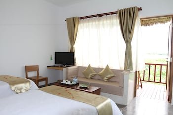 Mekong Riverside Boutique Resort And Spa