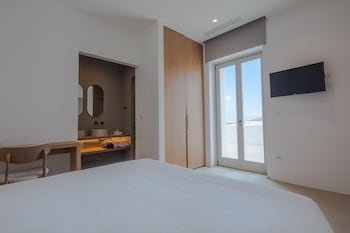 Amarelo Suites