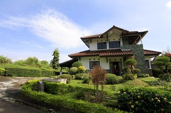 Villa ChavaMinerva Dima - Ciater Highland Resort