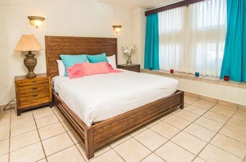 Mayan Princess Beach & Dive Resort