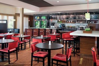 Courtyard Columbus
