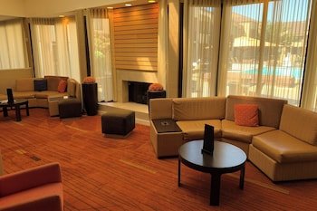 Courtyard Columbus