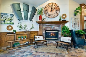 Oxford Suites Hermiston