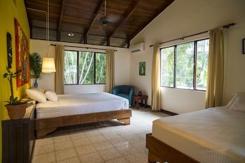 Playa Junquillal Eco Resort