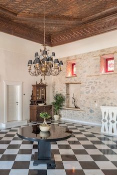 Fos Hydra Residence