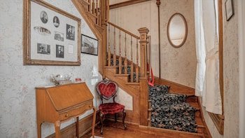 The Heber Senator Bed & Breakfast